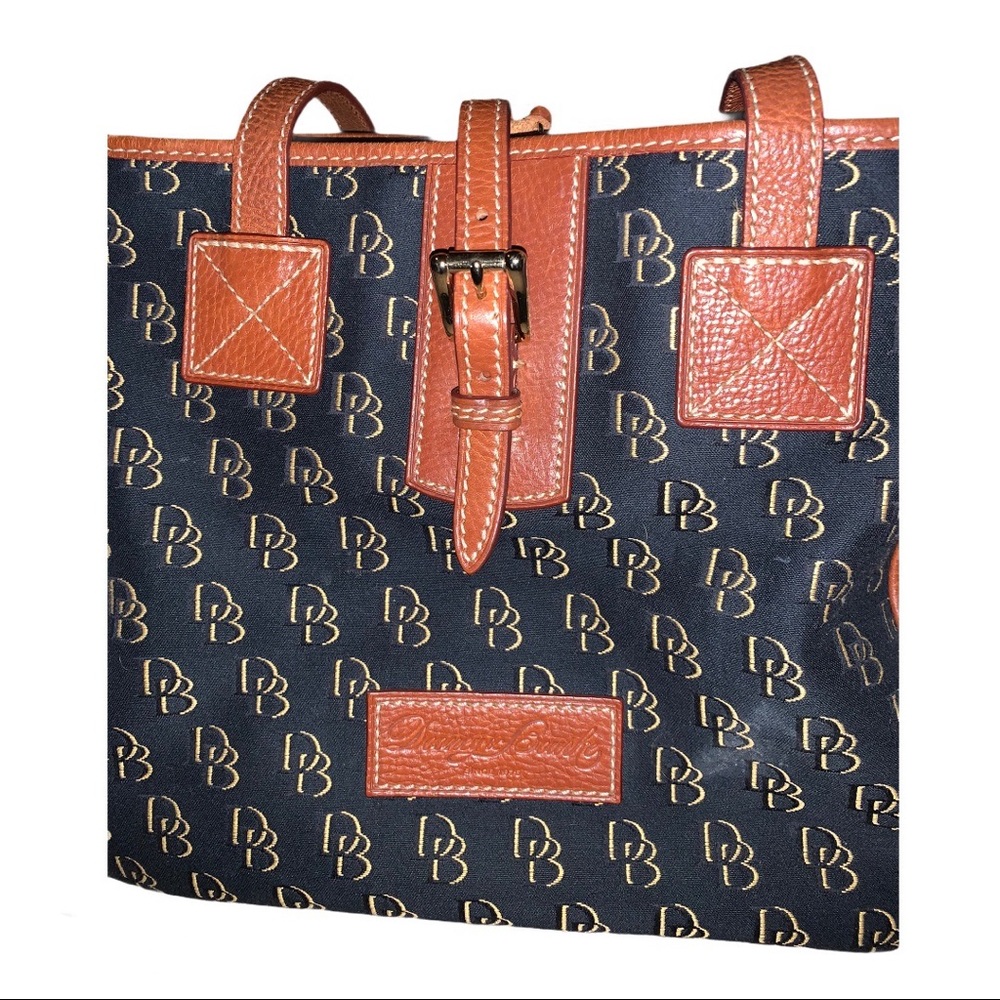Dooney & Bourke Iconic Logo Shoulder Bag - Picture 4 of 12